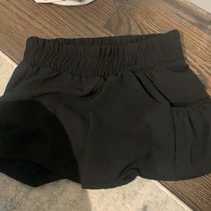 Flowy black pocket shorts